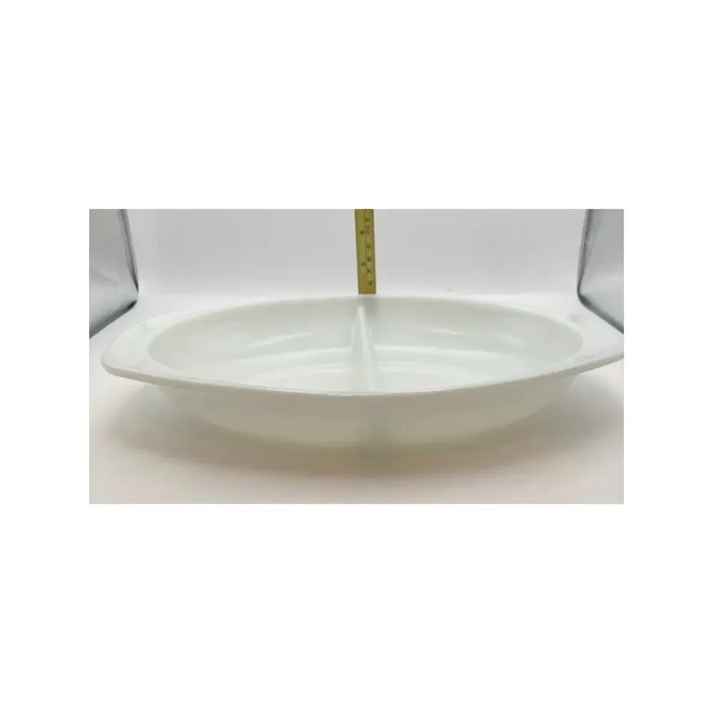 Vintage Pyrex Opal Milk Glass Oval Divided Baking Serving Dish 1.5 QT (1063)